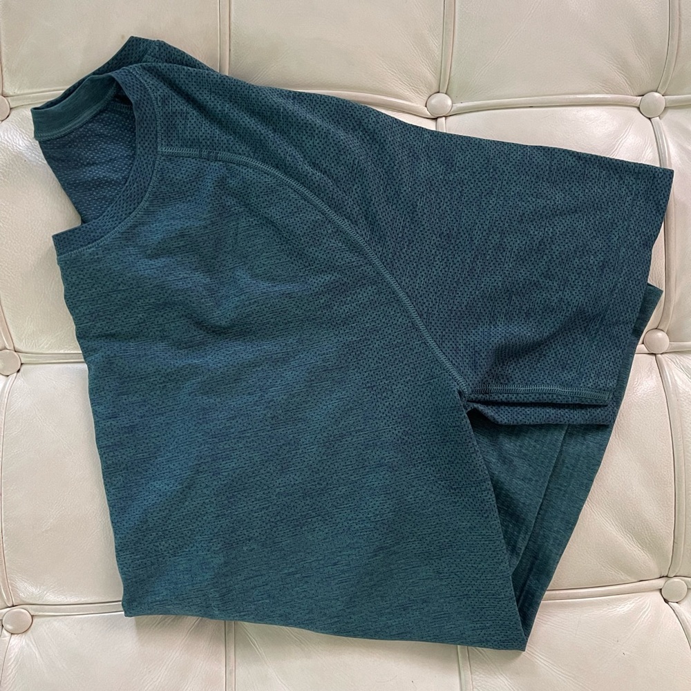 Lululemon Men’s Metal Vent Short Sleeve